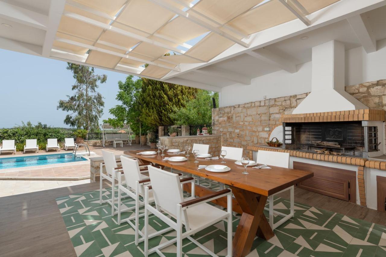Tsourlakis Residence, An Oasis Of Tranquility, By Thinkvilla Pigi  Bagian luar foto