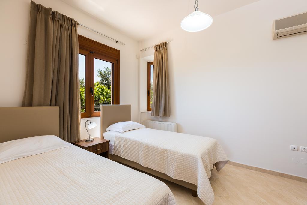 Tsourlakis Residence, An Oasis Of Tranquility, By Thinkvilla Pigi  Bagian luar foto